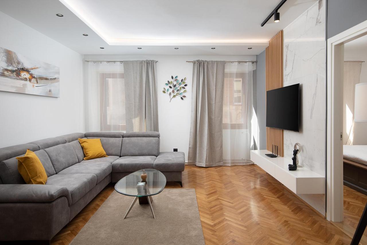 Sena Luxury Apartments Pula Extérieur photo
