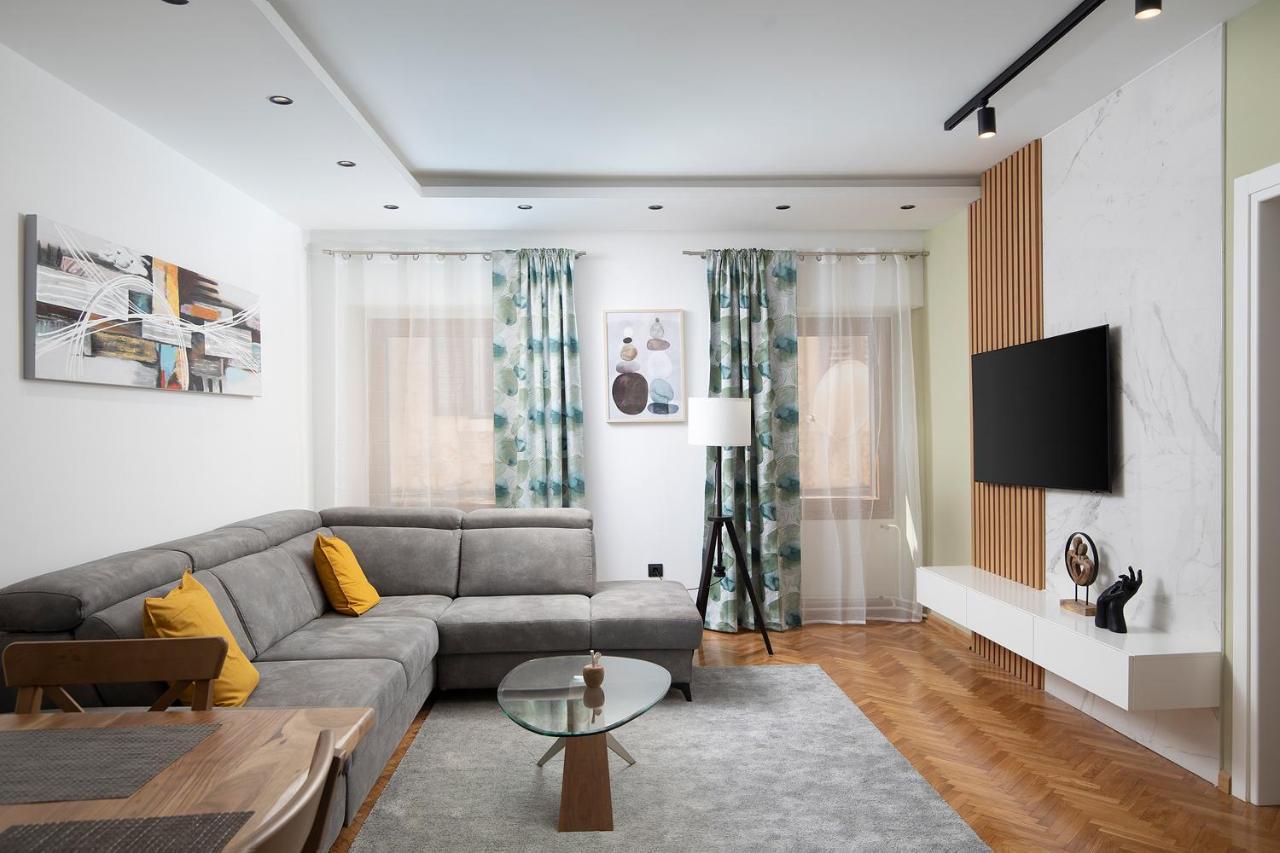 Sena Luxury Apartments Pula Extérieur photo