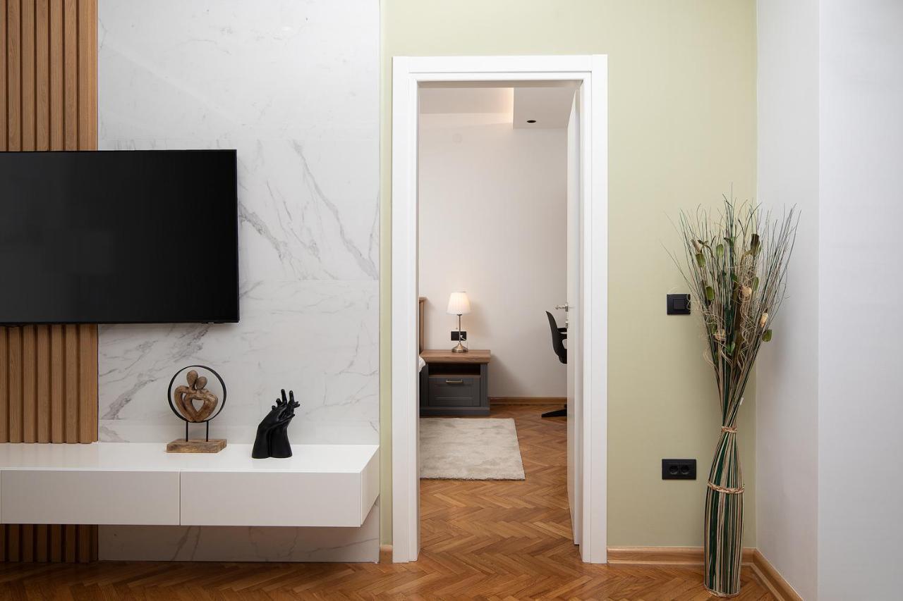 Sena Luxury Apartments Pula Extérieur photo