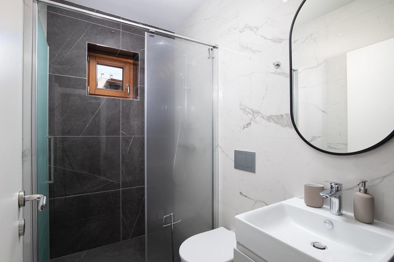 Sena Luxury Apartments Pula Extérieur photo